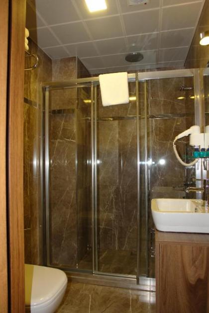 Istanbul River Hotel - image 16