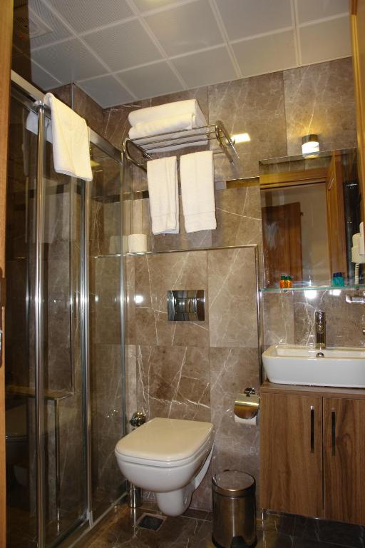 Istanbul River Hotel - image 4