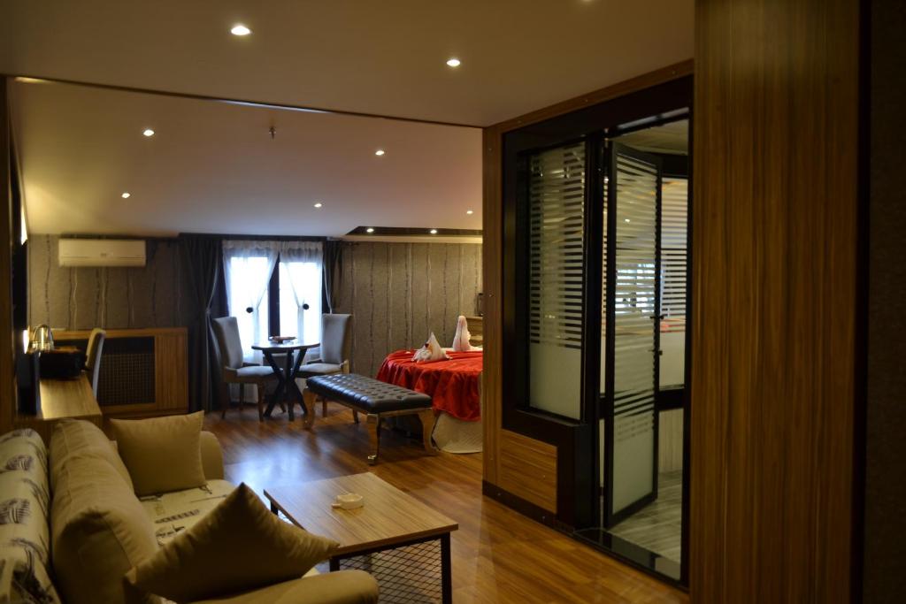 Gumus Palace Suites - main image