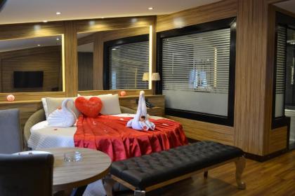Gumus Palace Suites - image 14