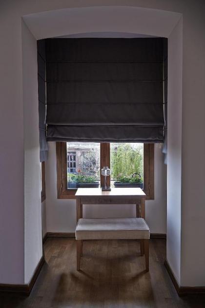 Arart Hotel - image 8
