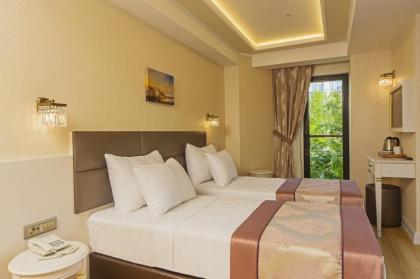 Grand Naki Hotel - image 11