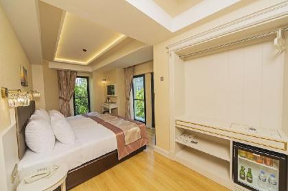 Grand Naki Hotel - image 2