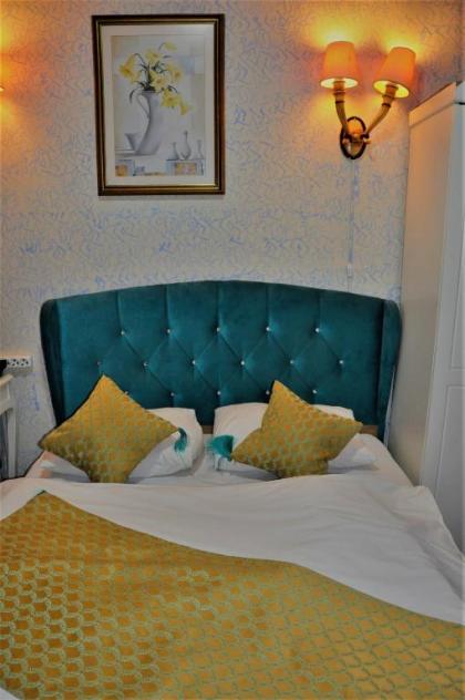 The Trip Hotel - image 17