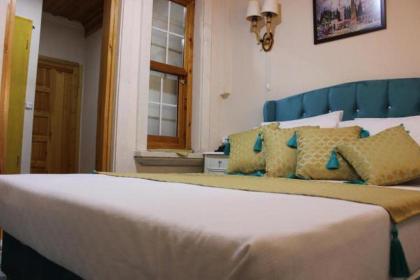 The Trip Hotel - image 4