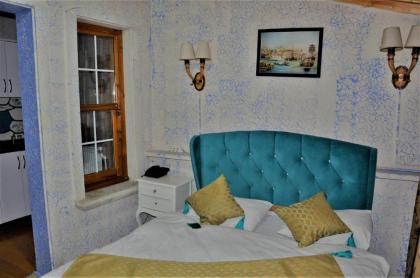The Trip Hotel - image 9