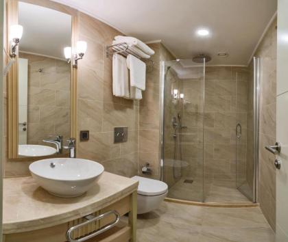 Mare Park Hotel - image 3