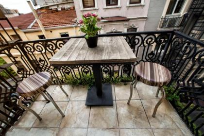 Taksim Park Suites - image 10