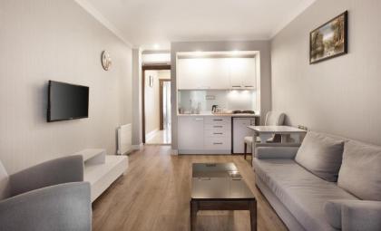 Allegra Suit Galata - image 18