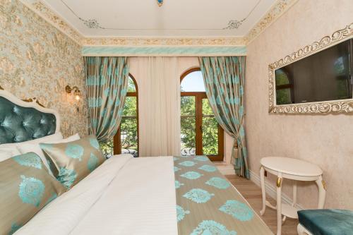 Hotel 1453 - main image
