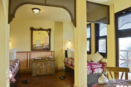 Hotel Empress Zoe - image 12