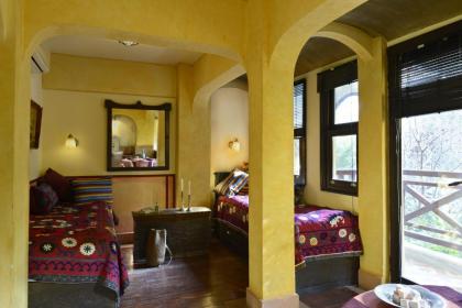 Hotel Empress Zoe - image 16