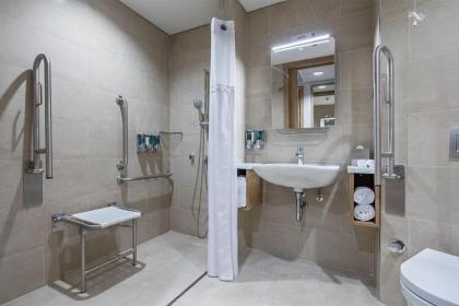 Hampton by Hilton Istanbul Zeytinburnu - image 9