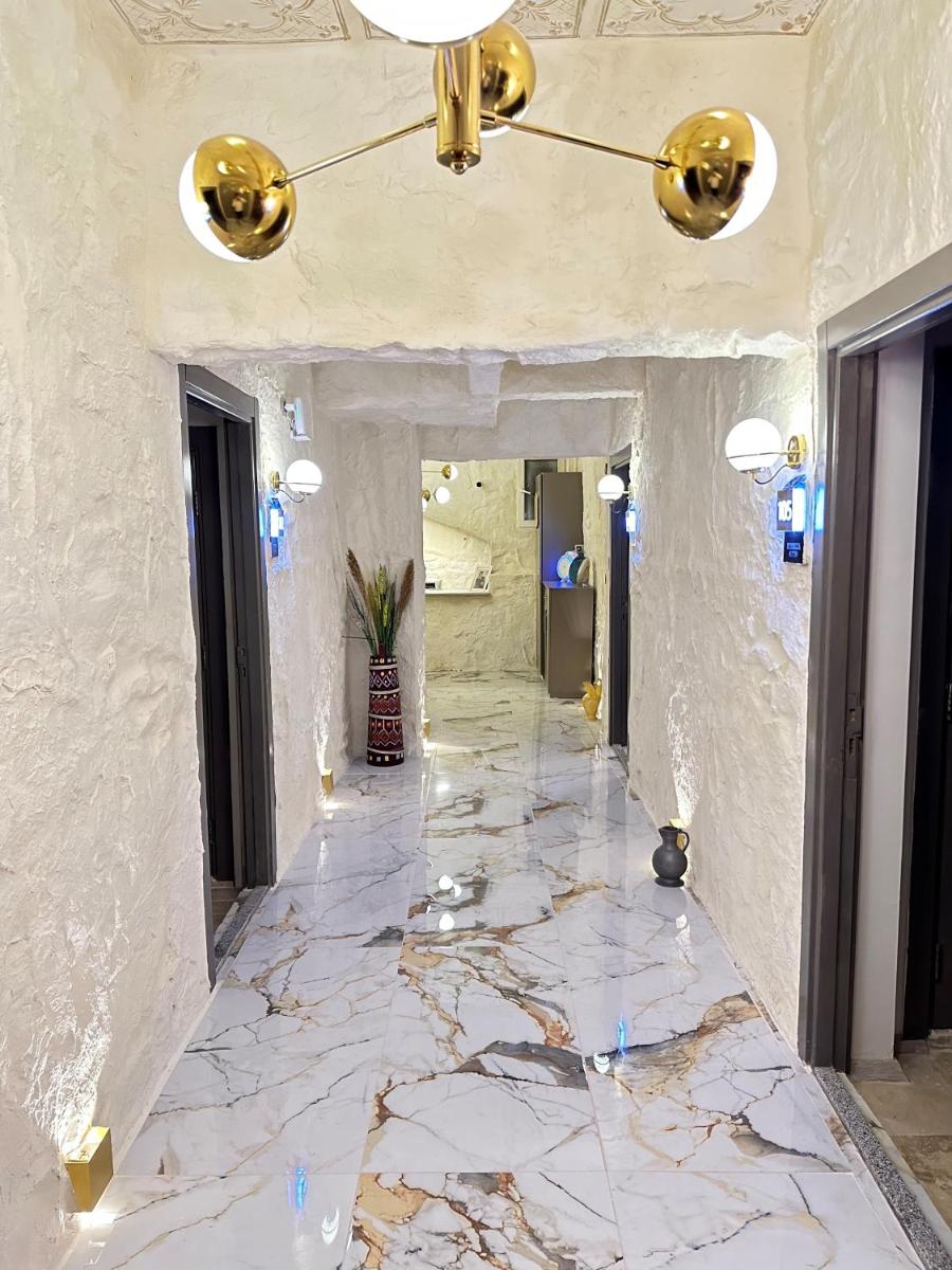 Ethnica Suites - main image