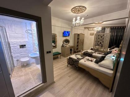 Ethnica Suites - image 18