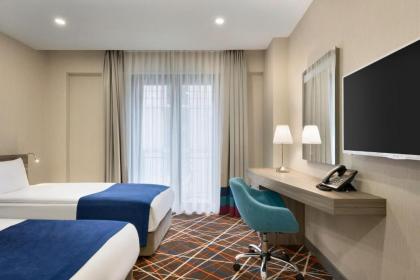 Tryp by Wyndham Istanbul Taksim - image 2