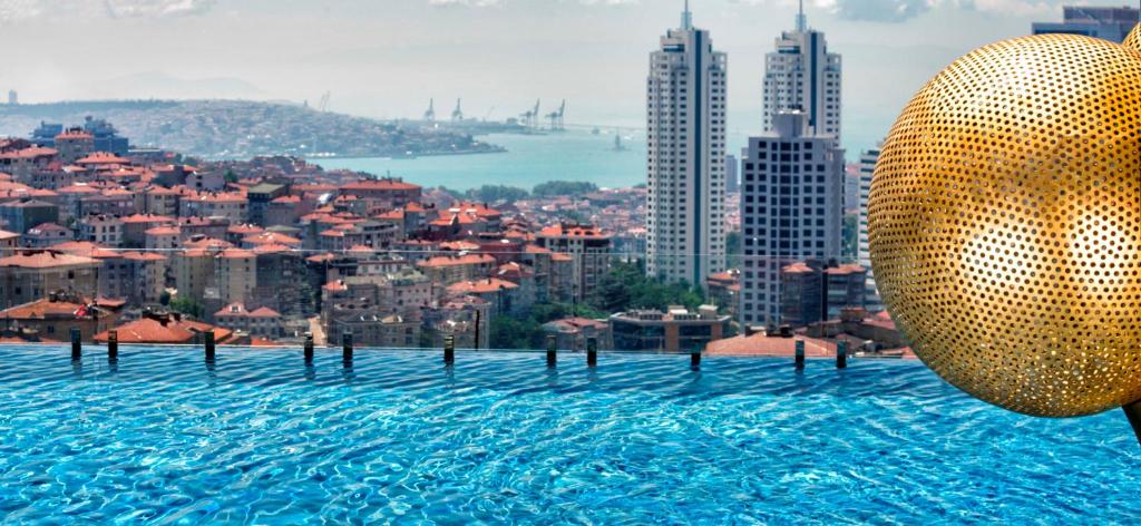 Fairmont Quasar Istanbul - image 3