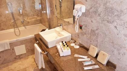 Bricks Hotel Istanbul - image 15