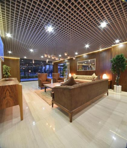 The Elegant Hotel - image 15