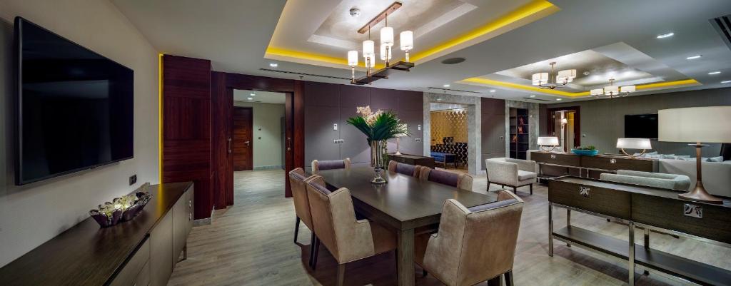 DoubleTree by Hilton Istanbul Topkapi - image 2