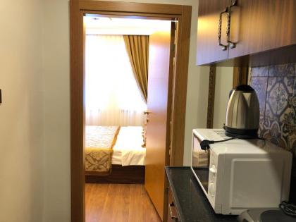 Rose Mansion by Otantik Suites - image 5