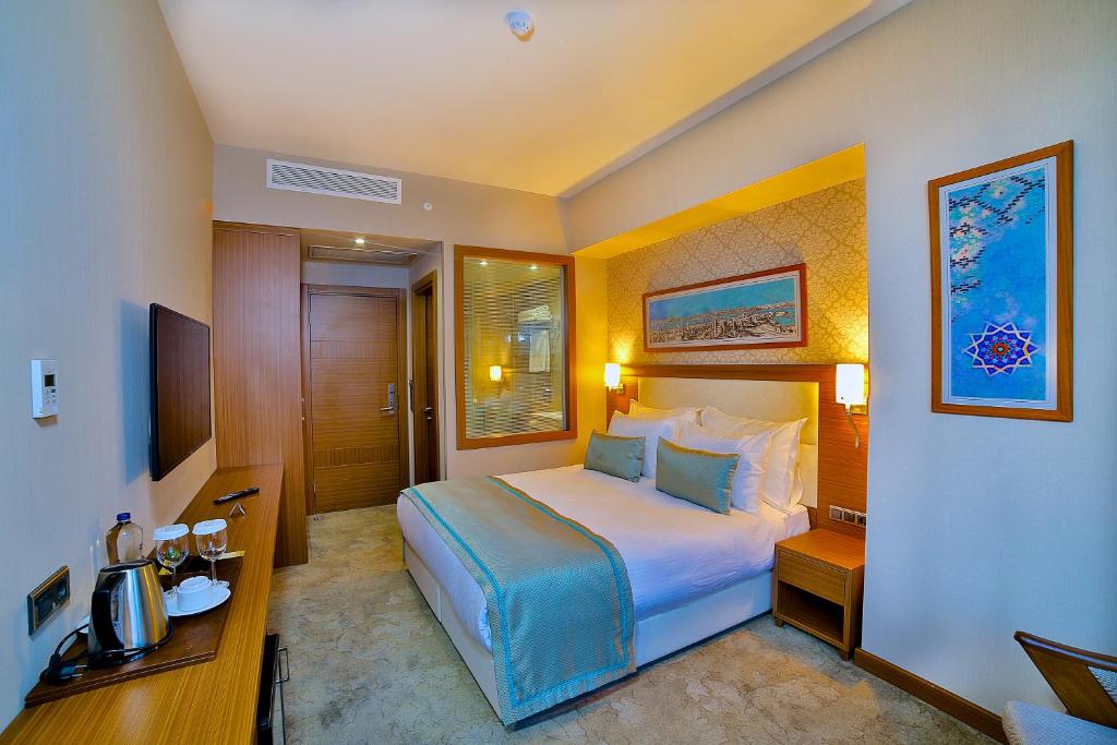 Hotel Momento Golden Horn - image 2