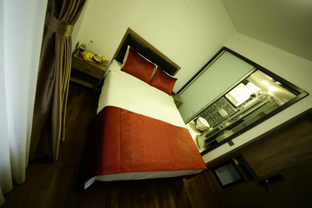 Pandora Hotel - image 4