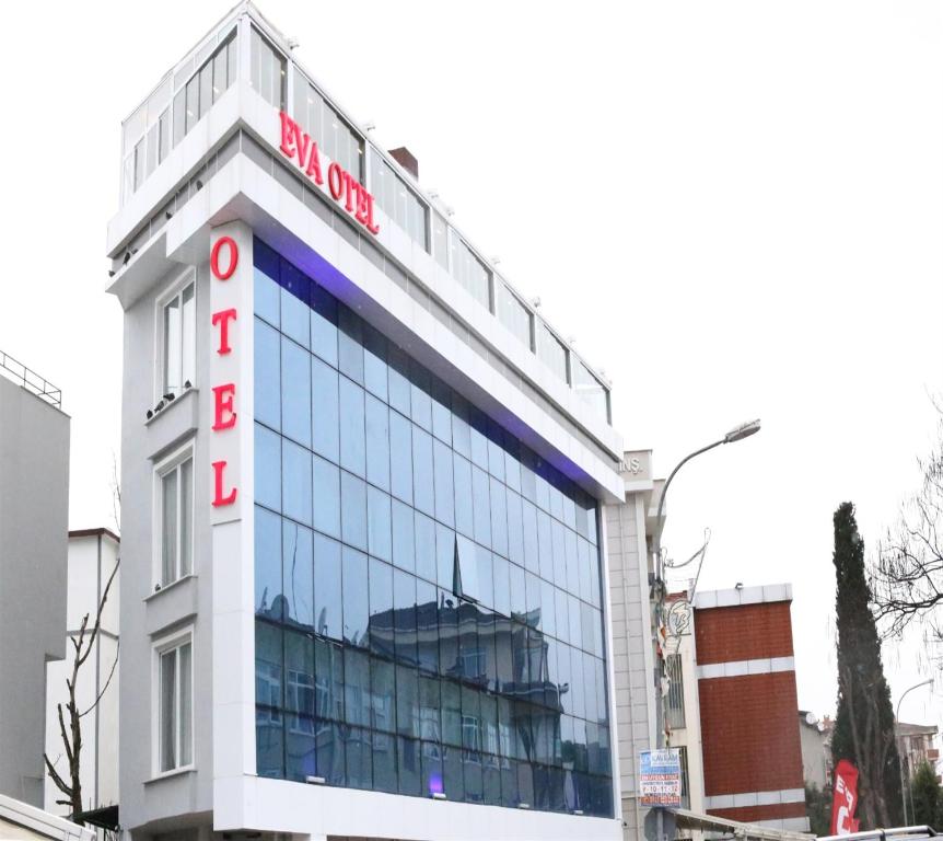 Eva Otel - main image