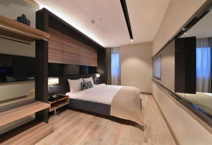 Nish Palace Exlusive Suites - image 11