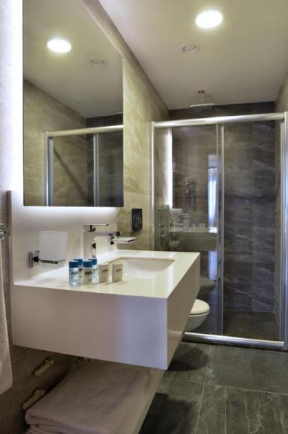 Nish Palace Exlusive Suites - image 17
