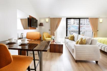 The White Orient Hotel - image 11