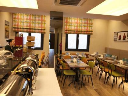 The White Orient Hotel - image 15