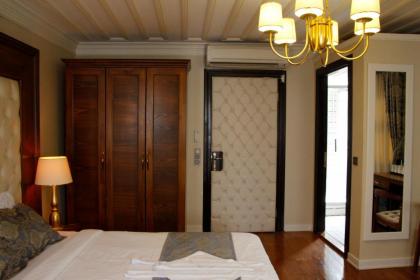 Mezzo Hotel - image 12