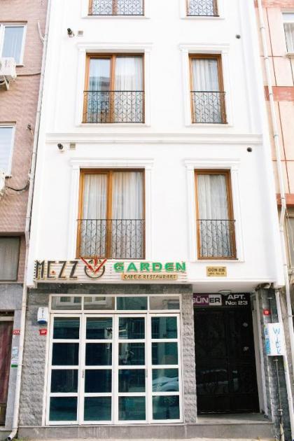 Mezzo Hotel - image 3