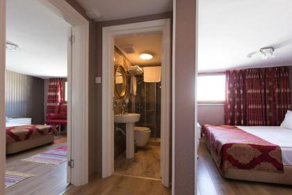 Hotel Queens Land - image 19