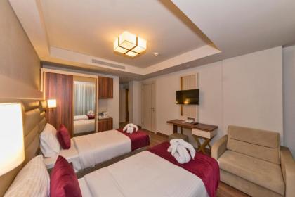 GOLDEN ROYAL HOTEL - image 15