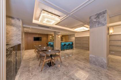 GOLDEN ROYAL HOTEL - image 6