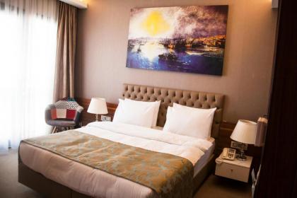 Old Port Hotel - image 3