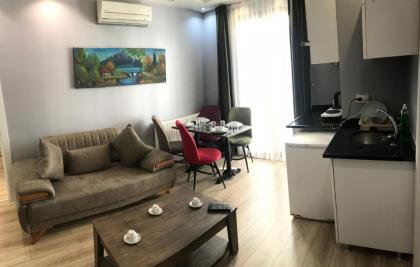 Dolce Vita Suite Hotel - image 1