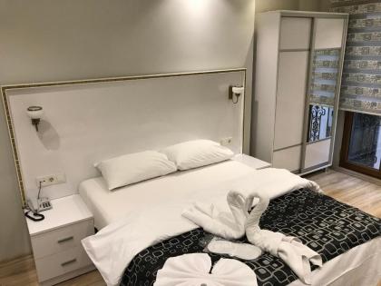 Dolce Vita Suite Hotel - image 18