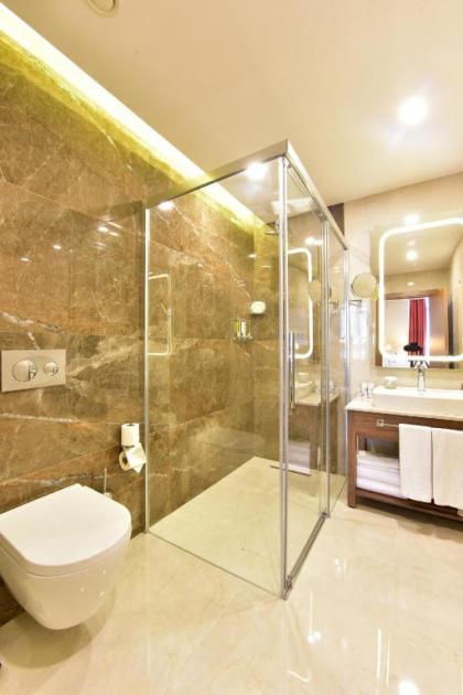 Vespia Hotel - image 20