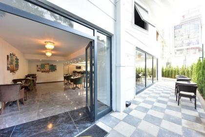 Vespia Hotel - image 5