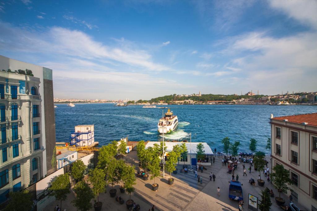 The Wings Hotel Istanbul - image 2