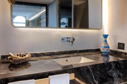 The Wings Hotel Istanbul - image 5