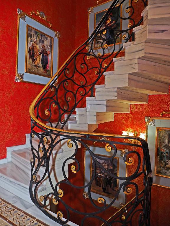 Sirkeci Gar Hotel - image 3
