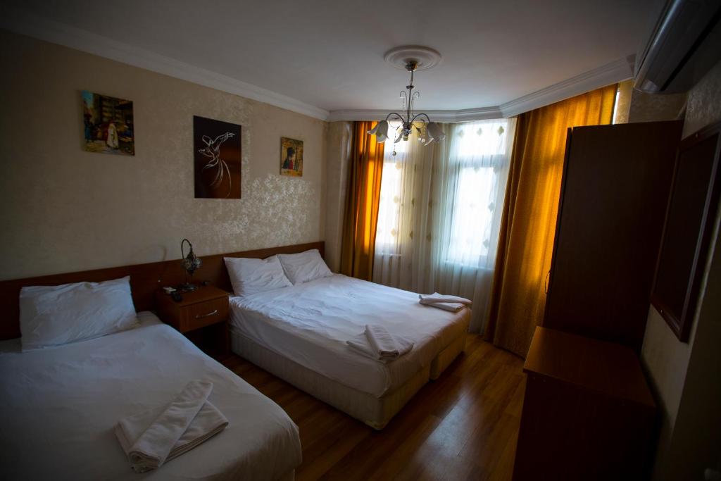 holiday family apart - image 2