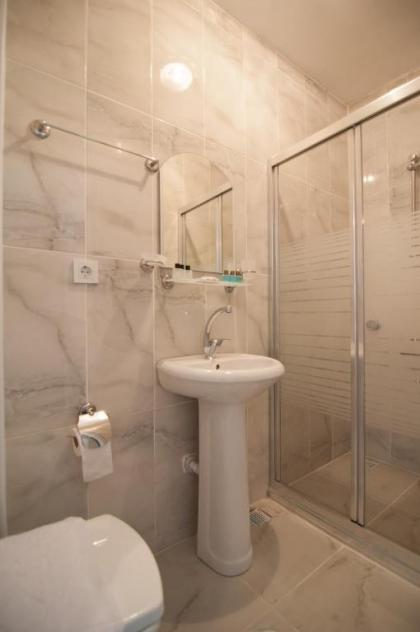 Hotel Estambul - image 16