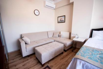 White Pearl Apart - image 9