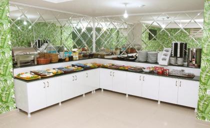 Green Garden Hotel - image 8