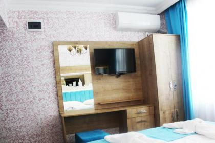 HOTEL MEGARON - image 4